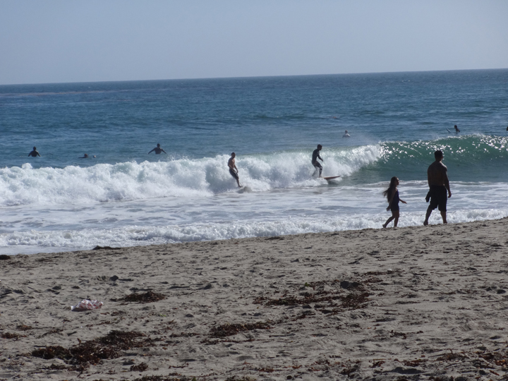 county-line-surfers-with-passersby